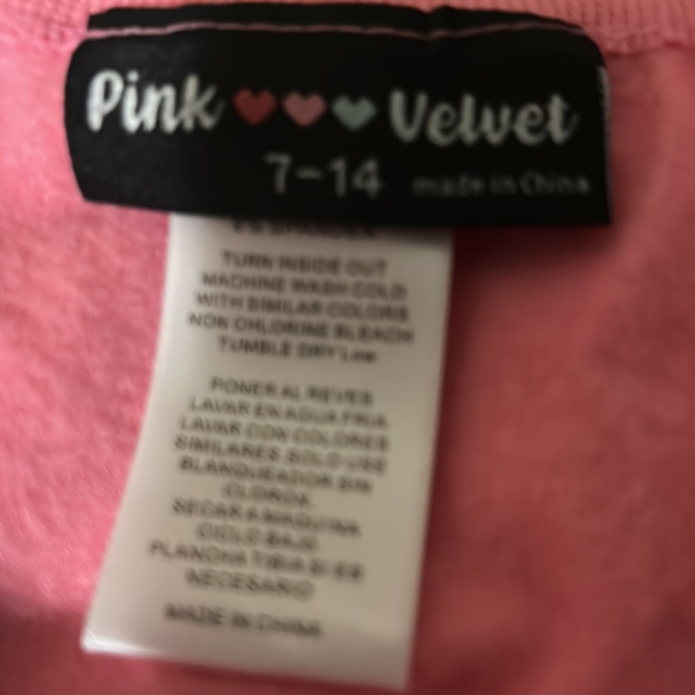 Pink Velvet - Picture 3 of 3